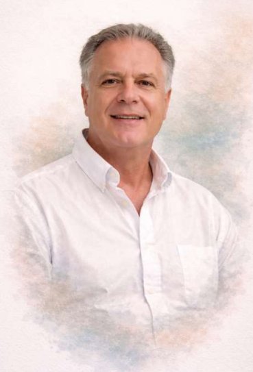 Dr. Renato Perurena